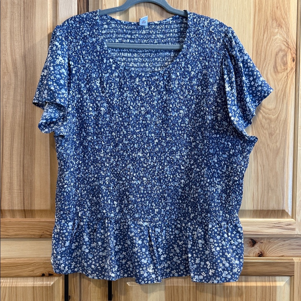 Old Navy Blue Ditsy Floral Smocked Peplum Cottagecore Short Sleeve Top Size 3X - Picture 3 of 12